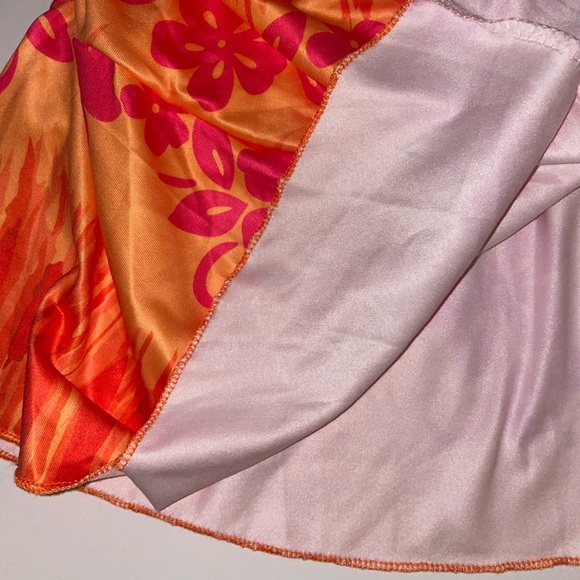 NWOT Hawaiian Print Skirt 💐 - Picture 7 of 7